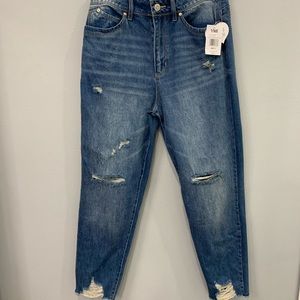 ❤️‍🔥⚡️NWT YMI Jeans! Torn fabulous jeans!❤️‍🔥⚡️
